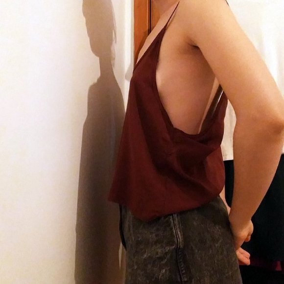 ⛔SOLD⛔BRANDY MELVILLE Burgundy Cami +Jewelry - Picture 6 of 10